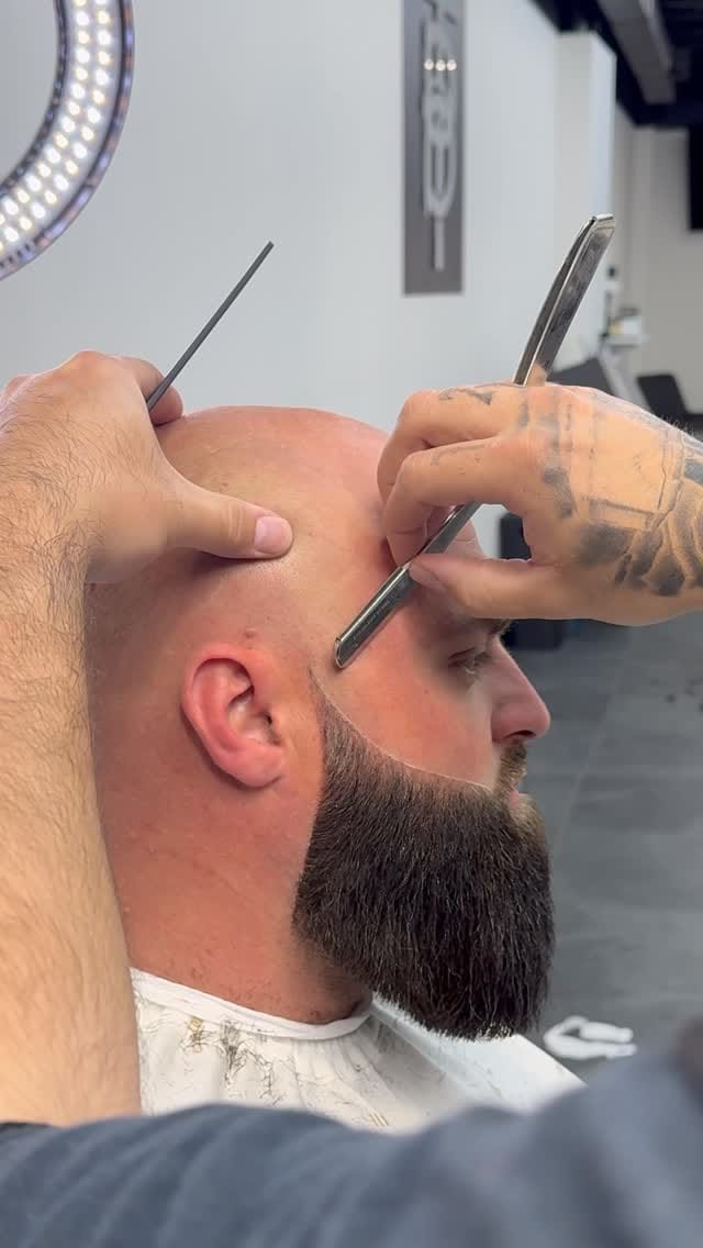 Post 2 by Moe Harb on Instagram (video)