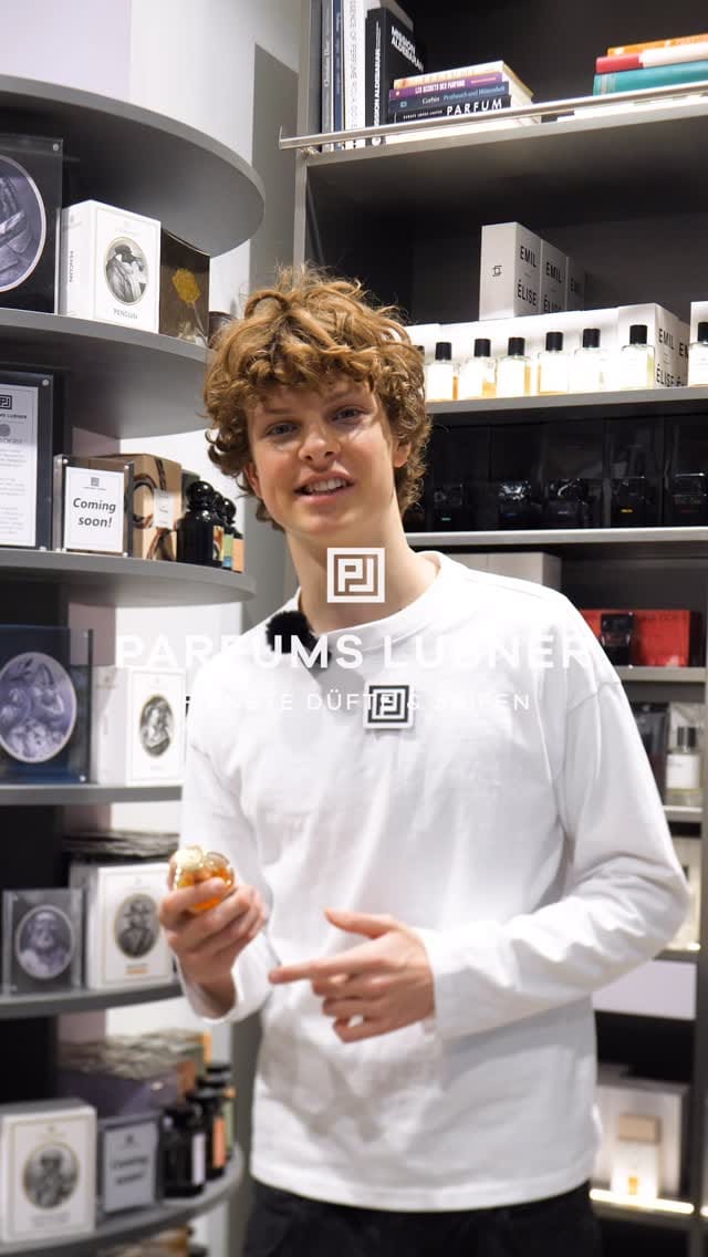 Post 3 by Zoologist Perfumes on Instagram (video)