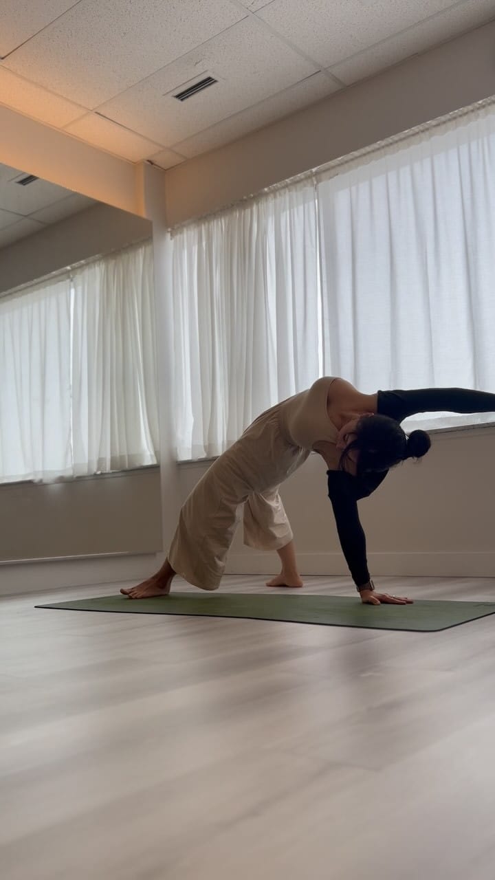 Post 6 by 송은지 on Instagram (video)