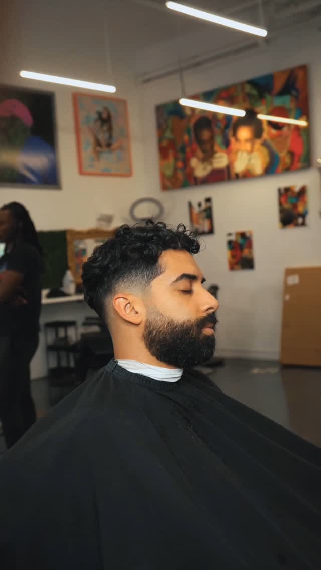 Post 4 by Elegance™️ 🇨🇦 on Instagram (video)