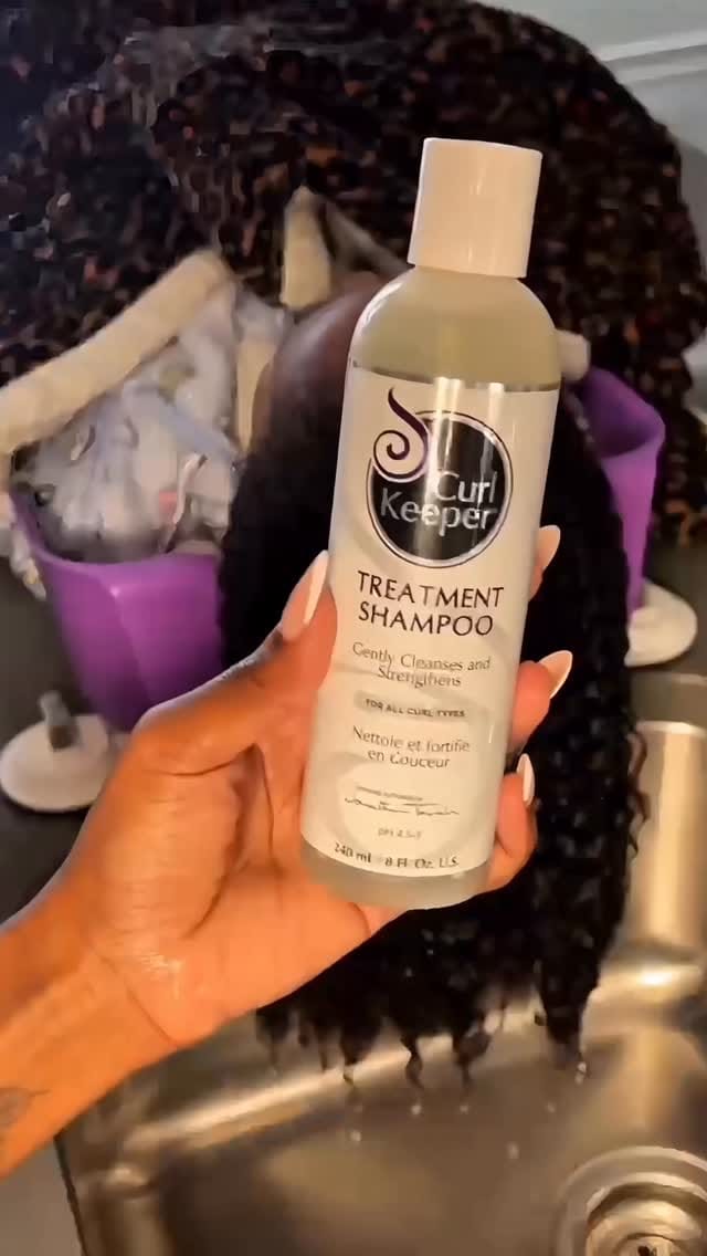 Post 1 by Curl Keeper on Instagram (video)