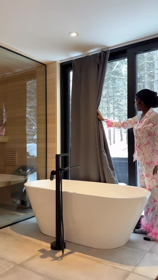 Post 3 by Zainab زينب on Instagram (video)