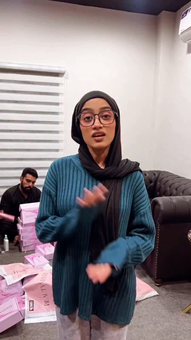 Post 2 by BeautyVente on Instagram (video)