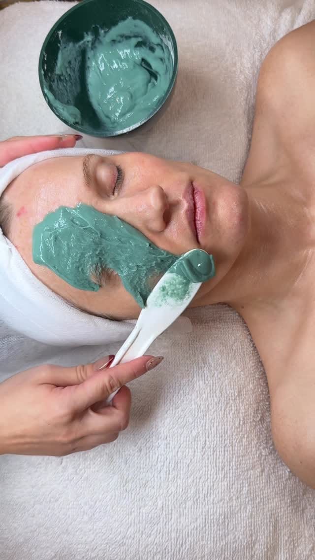Post 10 by Sarah | Facialist on Instagram (video)