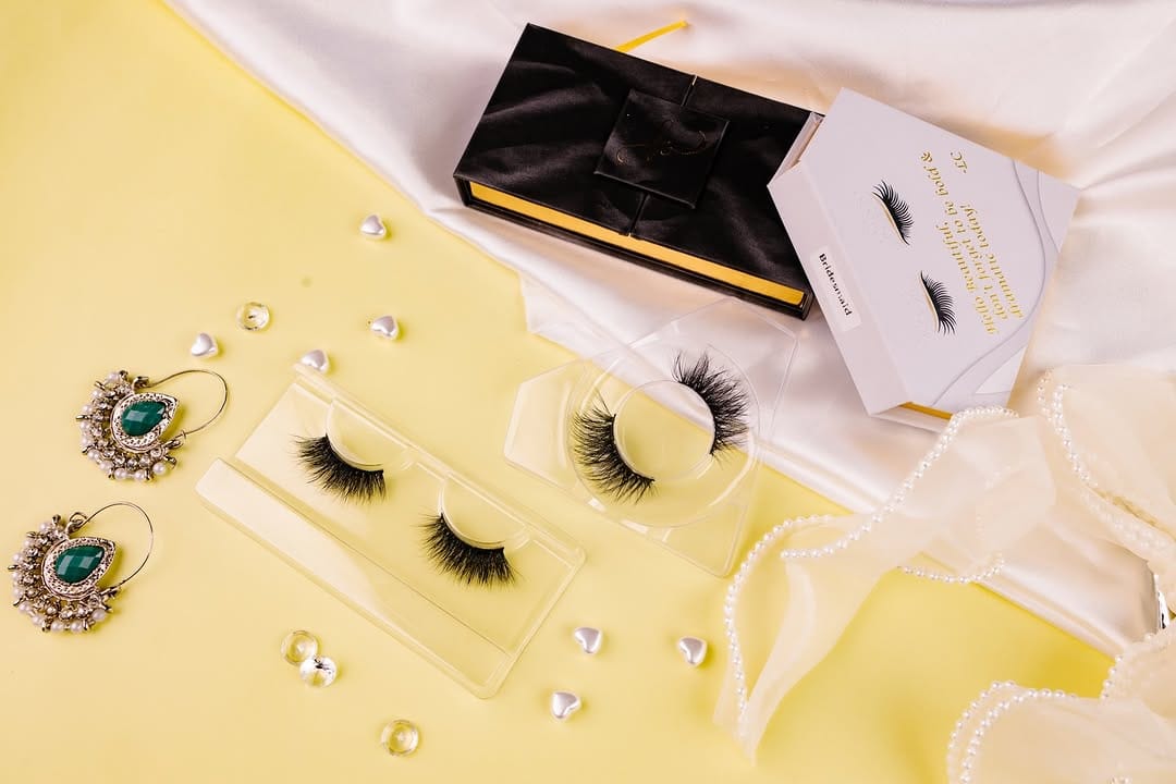 Post 1 by Lash Château on Instagram (image)