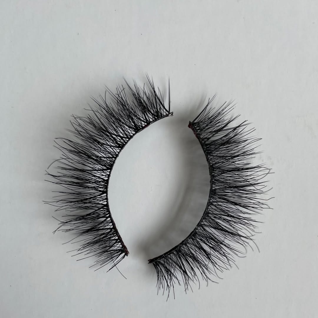 Post 3 by Lash Château on Instagram (image)