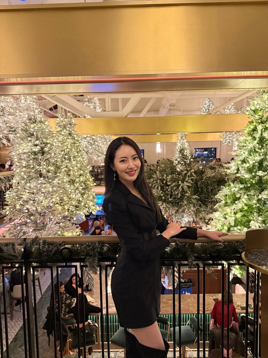 Post 4 by Dr. Jiyeh Joo (주지예) on Instagram (carousel)
