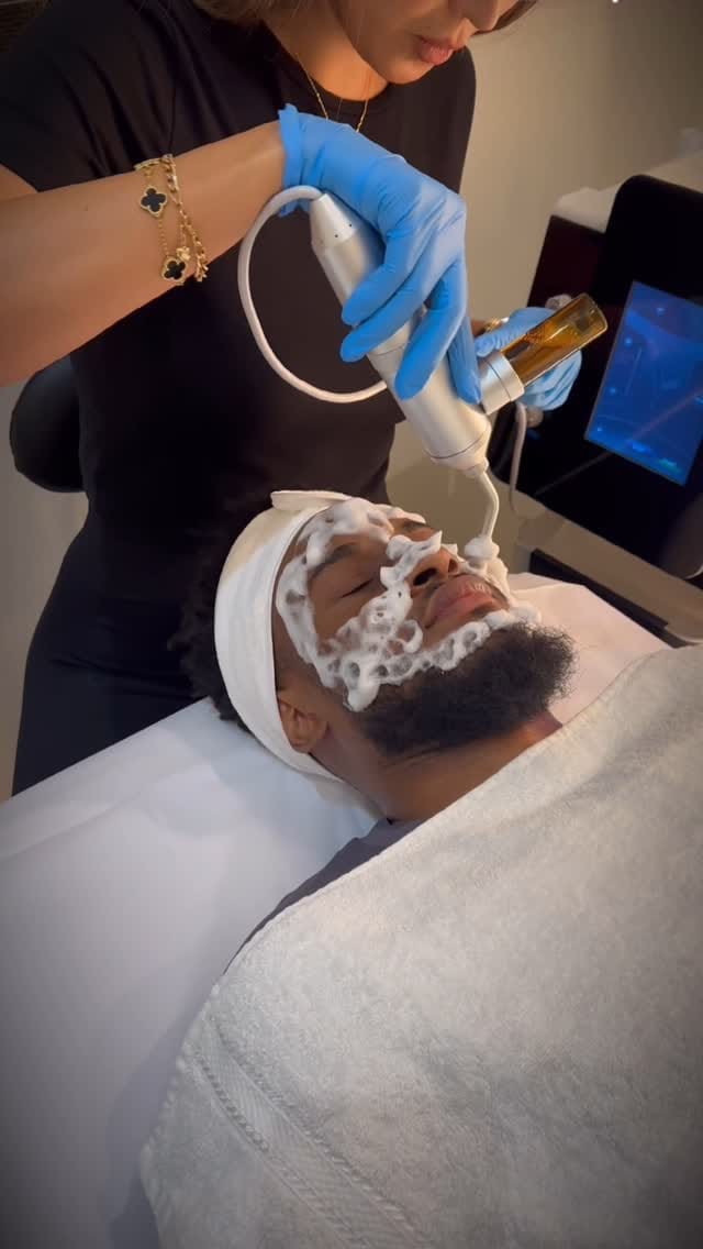 Post 6 by M  ROYAL LASER by Mehrnoosh on Instagram (video)