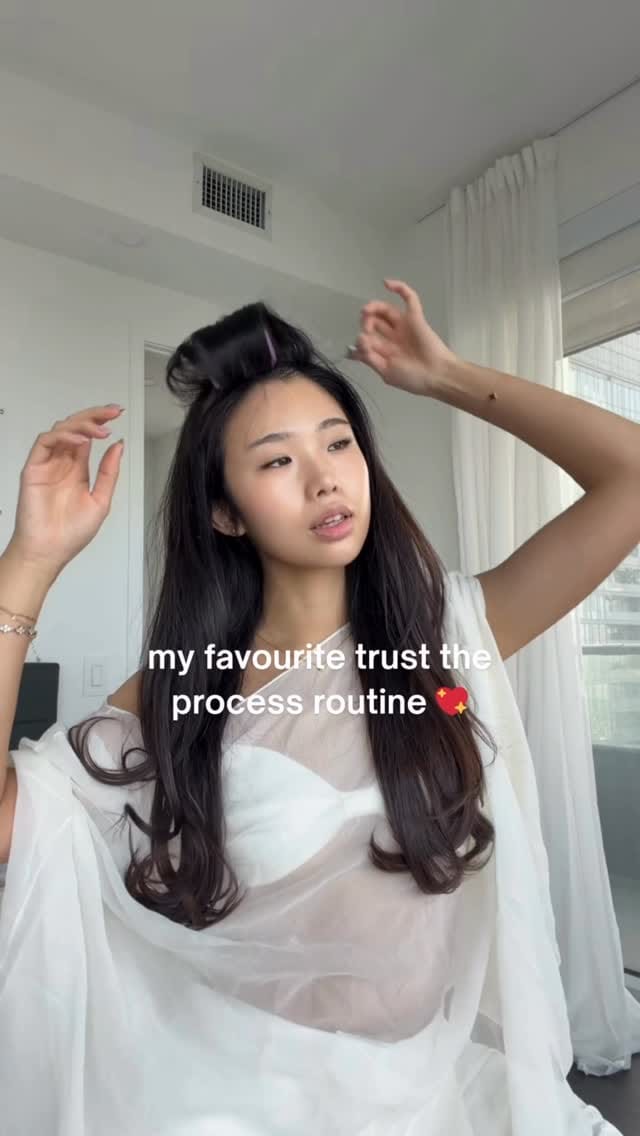 Post 5 by Angela 🤍 on Instagram (video)