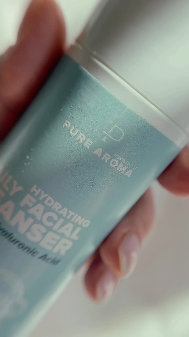 Post 4 by Pure Aroma on Instagram (video)