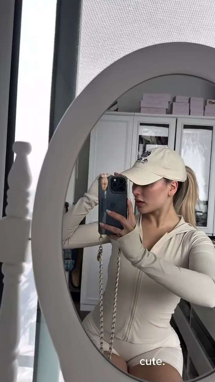 Post 7 by LASHGOD on Instagram (video)