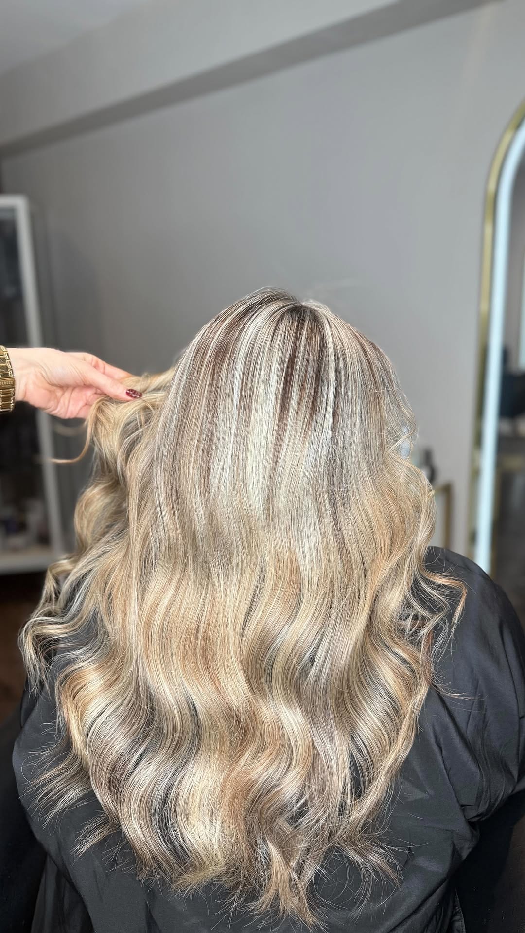 Post 4 by Hair-by-zaraa on Instagram (video)