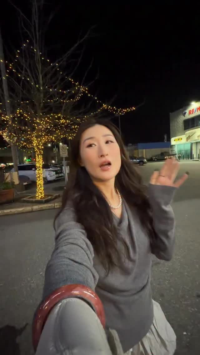 Post 5 by Angel | Vancouver Foodie on Instagram (video)