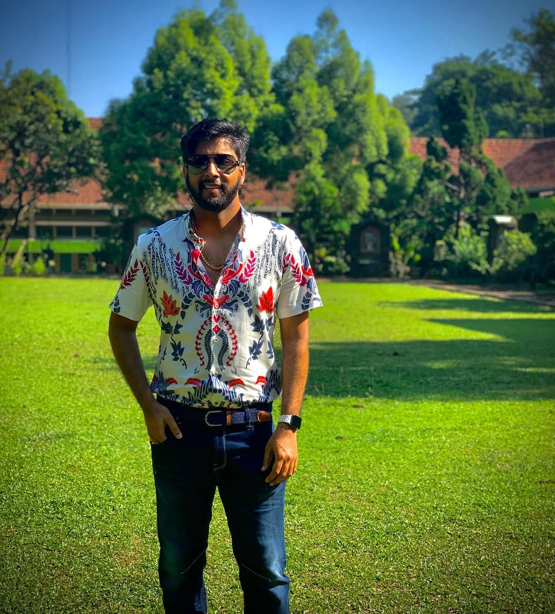 Post 8 by Santhosh Kumar on Instagram (image)