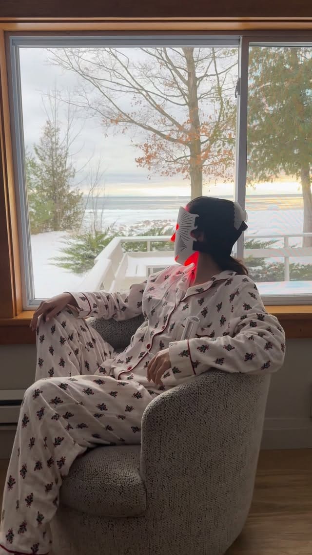Post 3 by Scarlet Slette on Instagram (video)