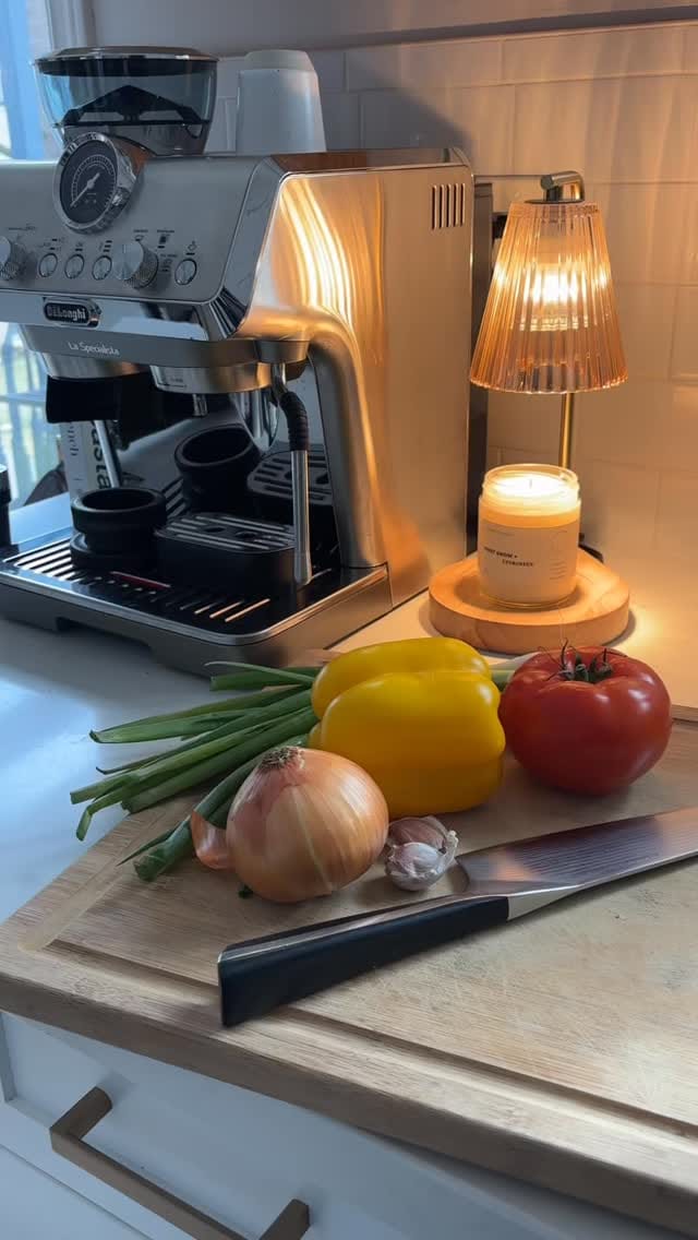 Post 2 by Desirée on Instagram (video)