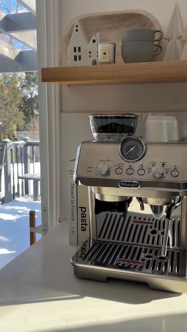 Post 4 by Desirée on Instagram (video)