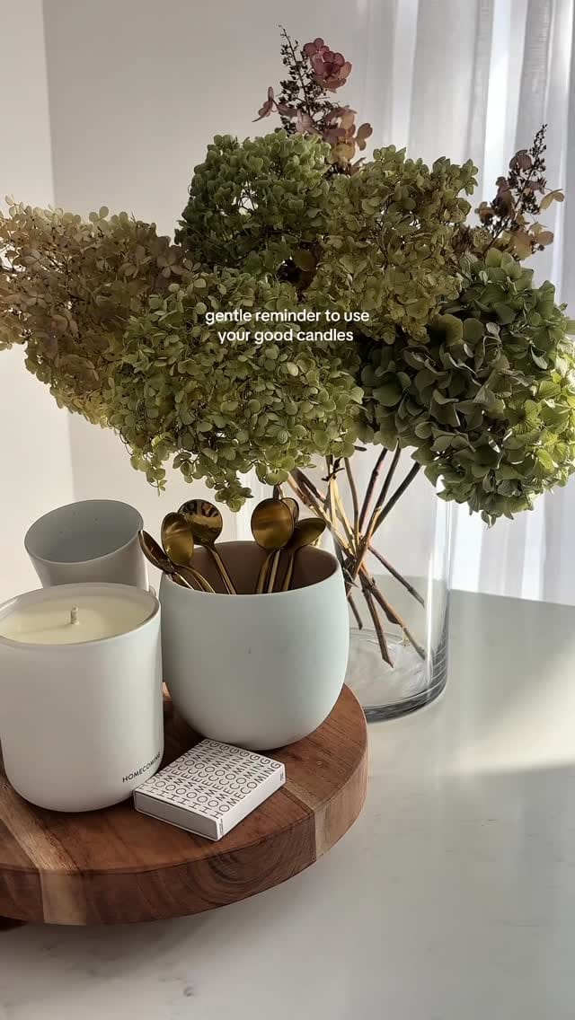 Post 5 by Desirée on Instagram (video)