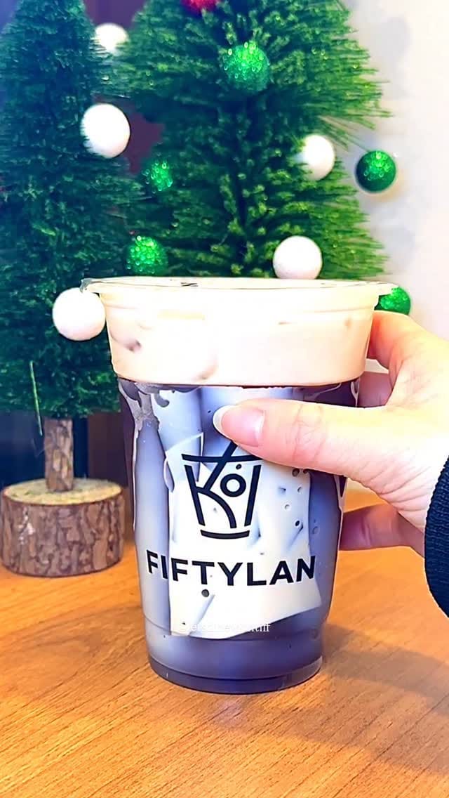 Post 6 by Tiffany | Toronto Foodie 🇨🇦🇫🇷🇭🇰🇰🇷 on Instagram (video)