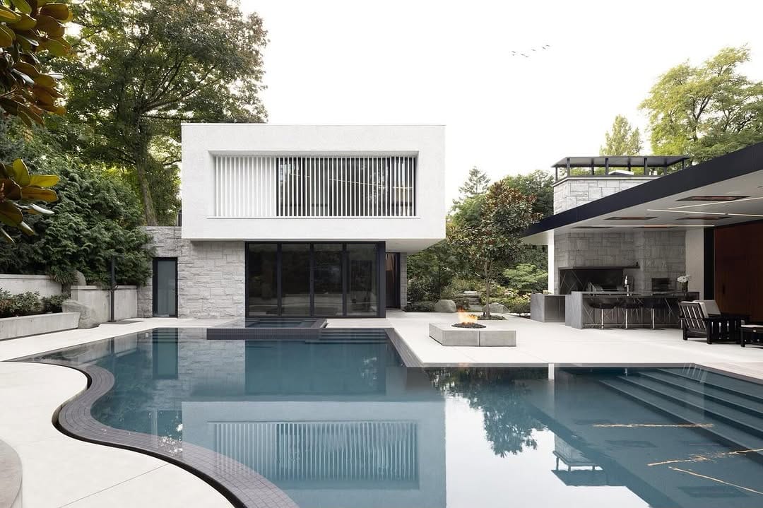 Post 3 by Julian Plimley on Instagram (image)