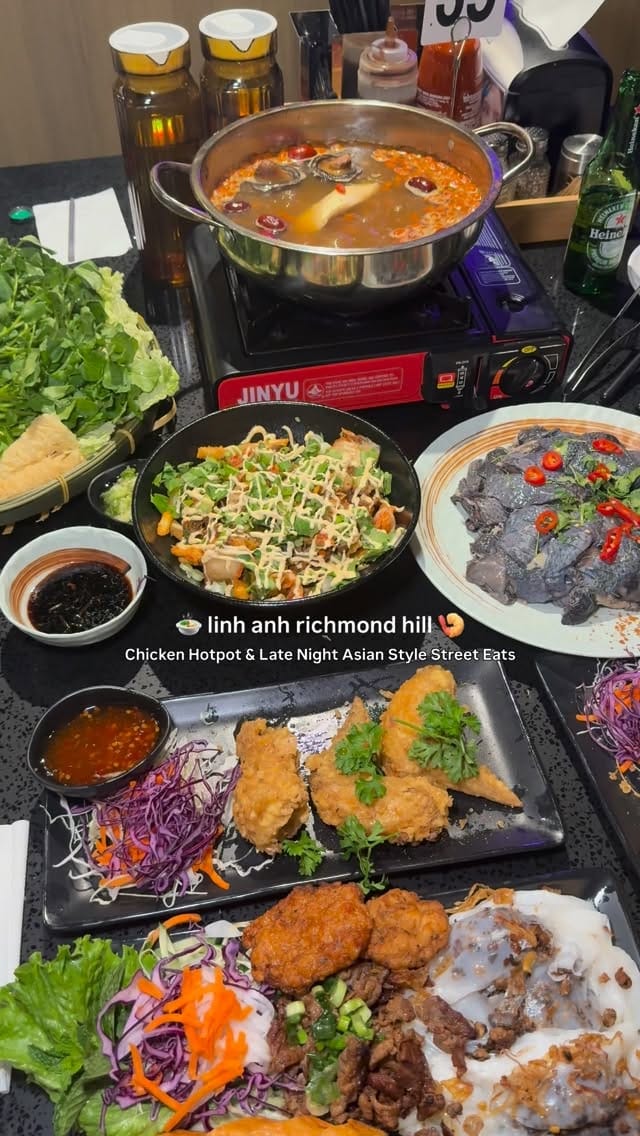 Post 4 by Amy (채운)🍴♡ on Instagram (video)