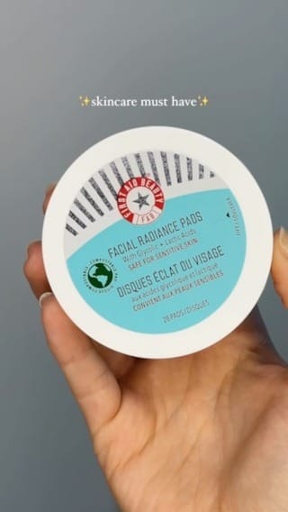 Post 1 by Makeup and Skincare Finds on Instagram (video)