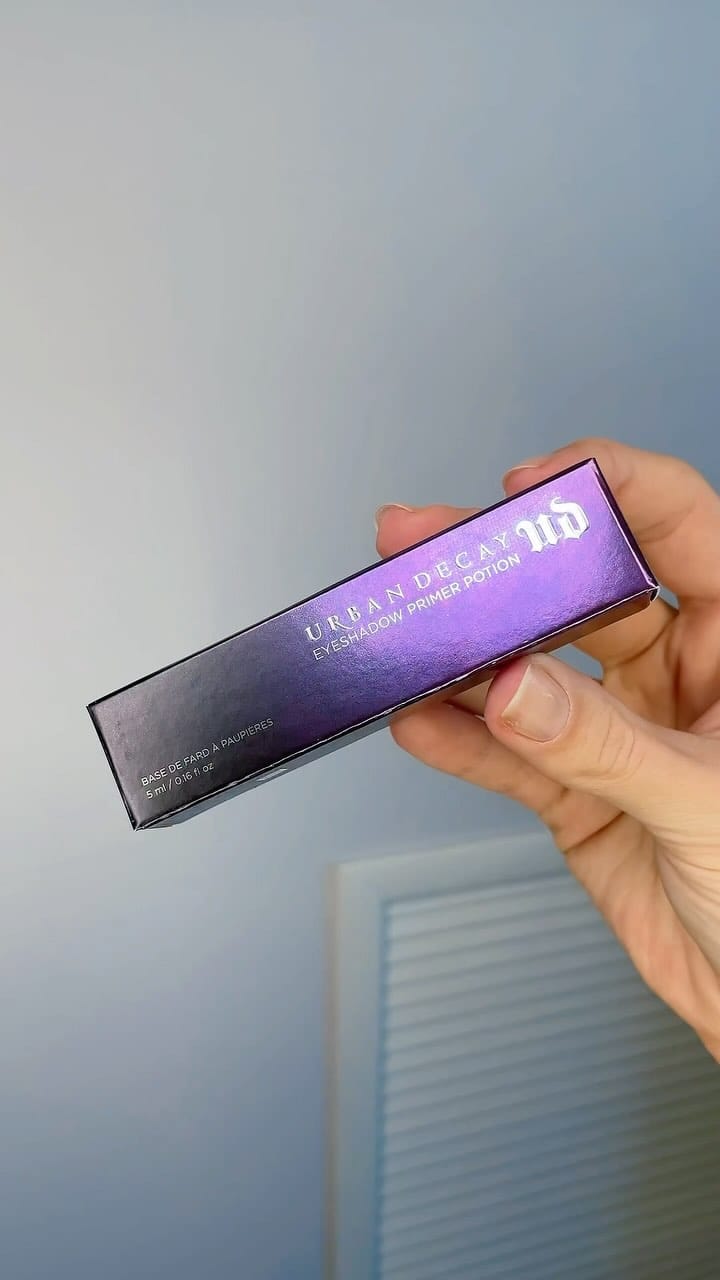 Post 2 by Makeup and Skincare Finds on Instagram (video)