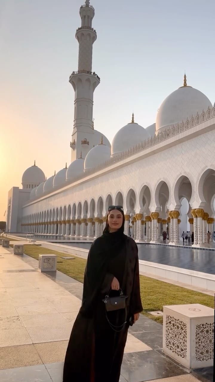 Post 4 by A M M A A R A H . M on Instagram (video)