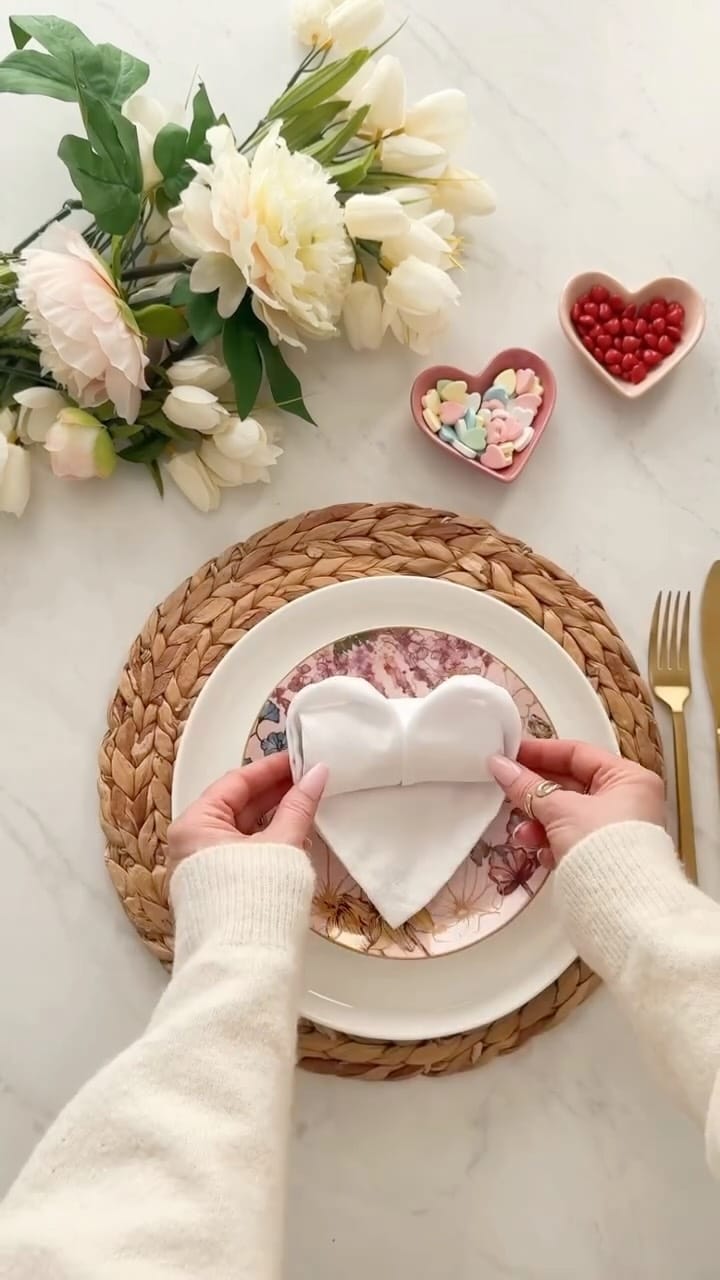 Post 3 by Anita | Home Decor on Instagram (video)
