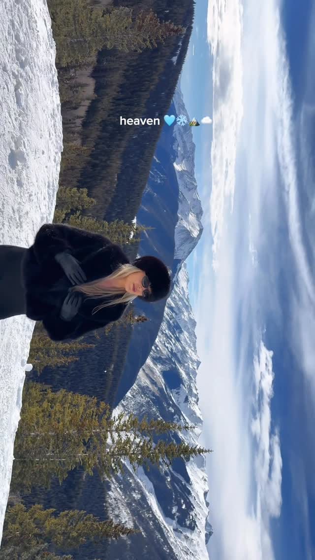 Post 2 by Courtney Helena on Instagram (video)
