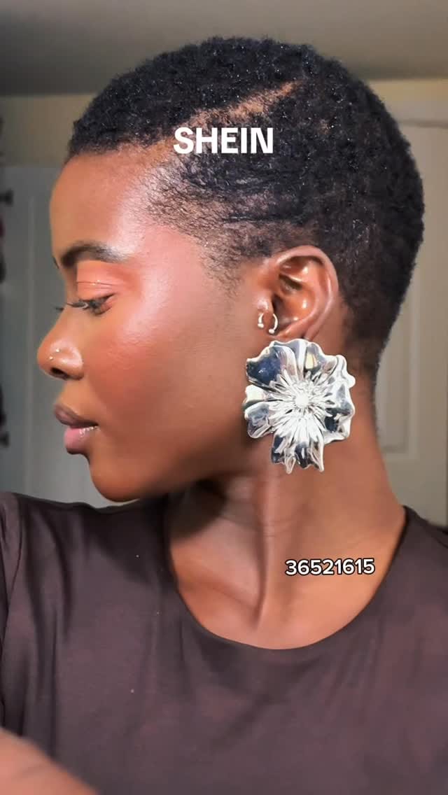 Post 7 by Yakubu Shiella on Instagram (video)