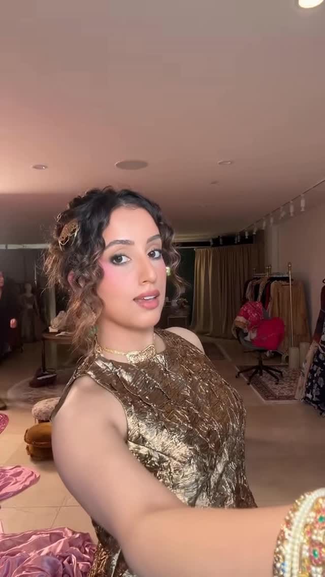 Post 3 by Gurnaz on Instagram (video)
