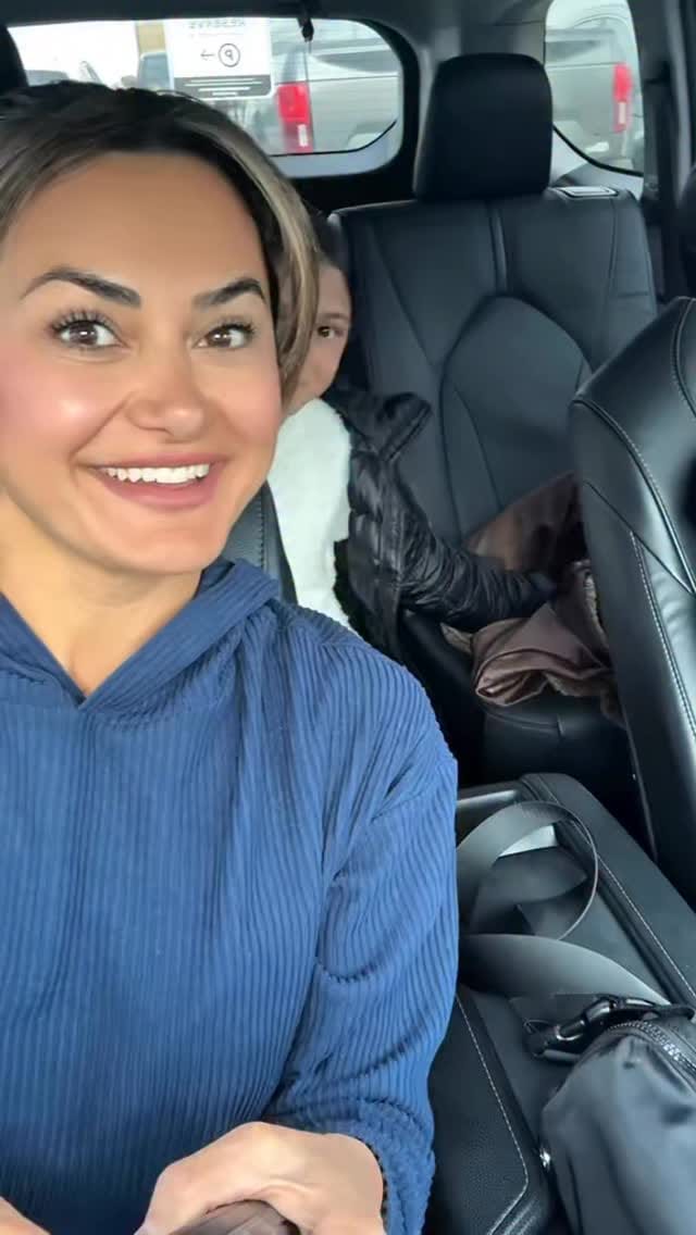 Post 7 by Elnaz Taghvaei on Instagram (video)