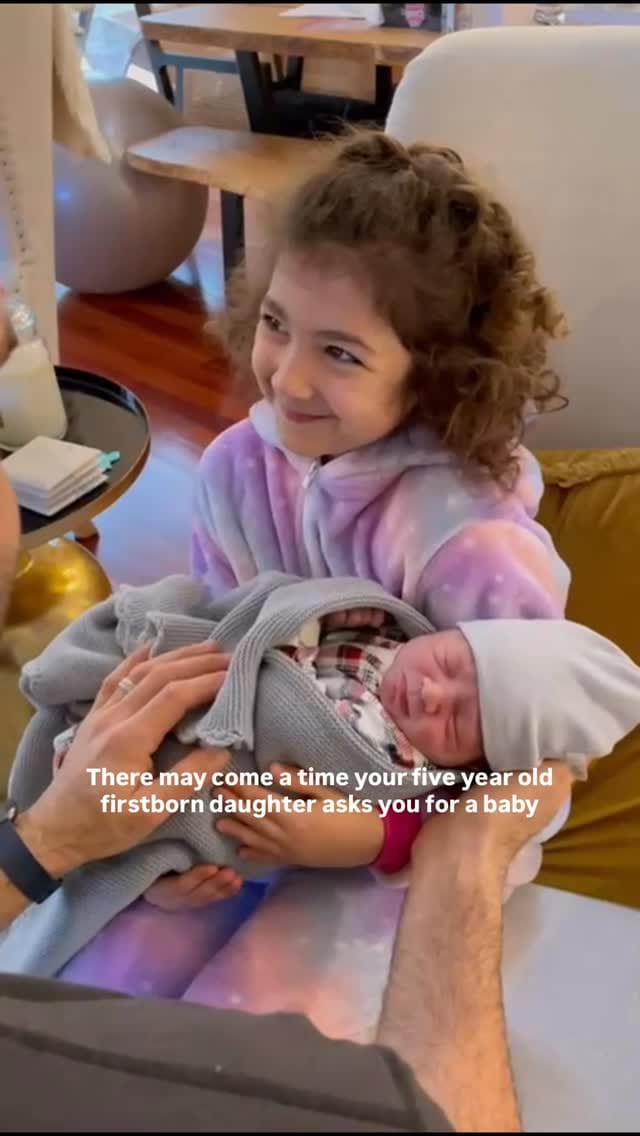 Post 2 by Amanda Mina Nahas on Instagram (video)