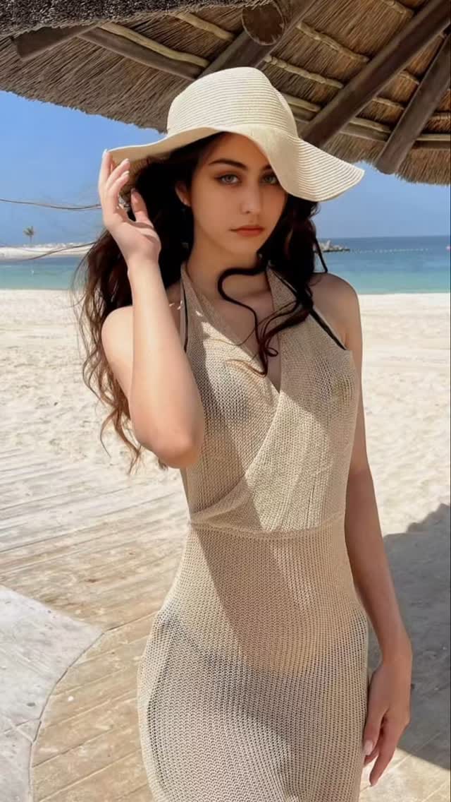 Post 1 by Priya Arora on Instagram (video)