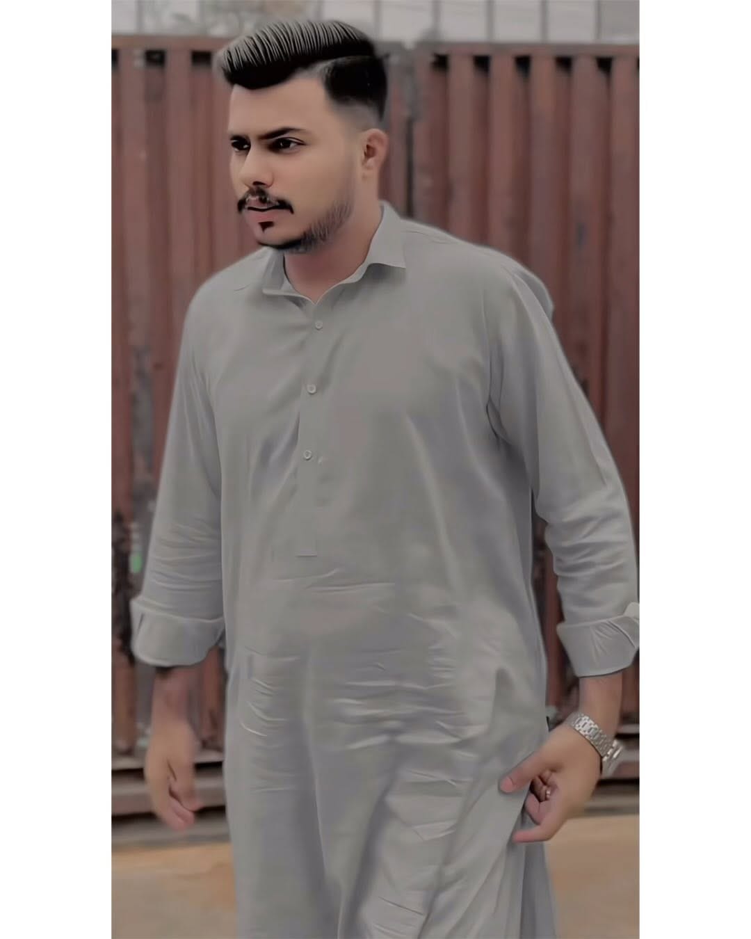Post 8 by Mohsin Ali on Instagram (video)