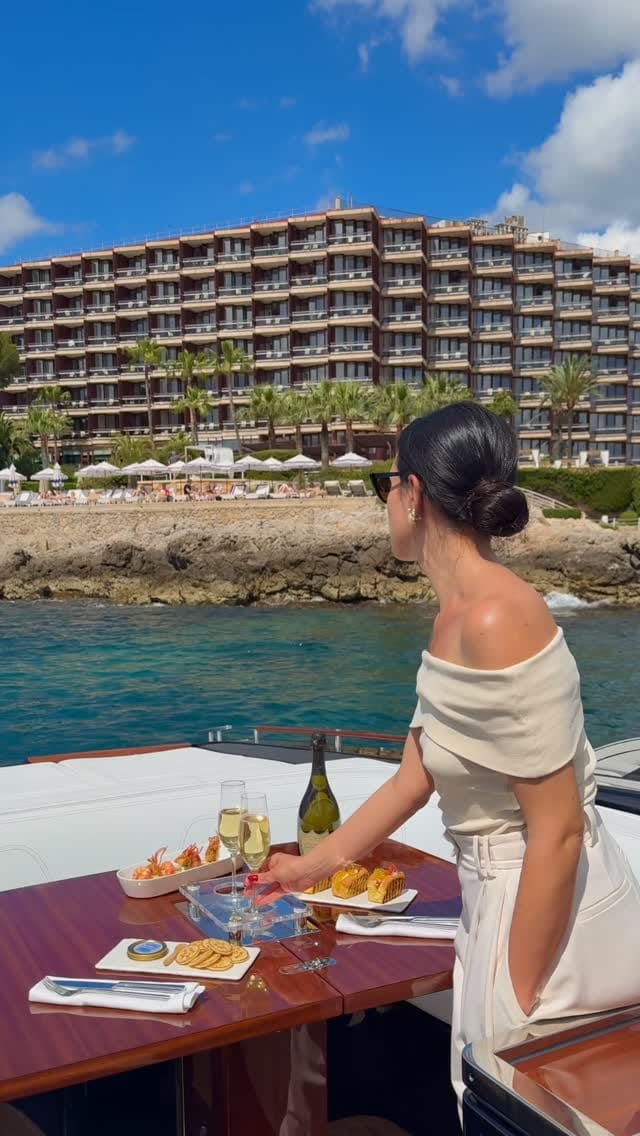 Post 3 by Hotel de Mar, Gran Meliá on Instagram (video)