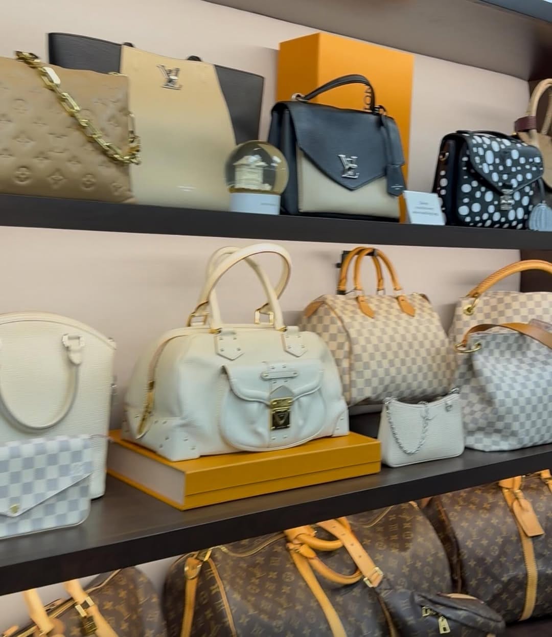 Post 1 by Poshbag Boutique on Instagram (image)