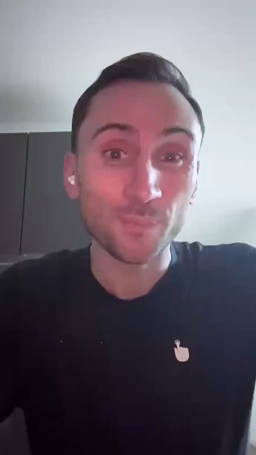 Post 5 by Uride on Instagram (video)