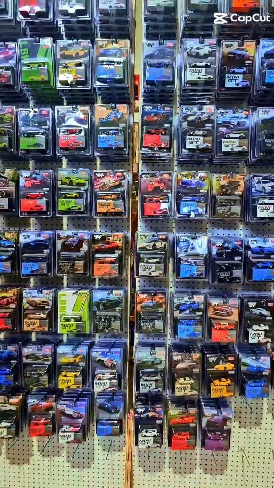 Post 8 by Top Collectibles on Instagram (video)
