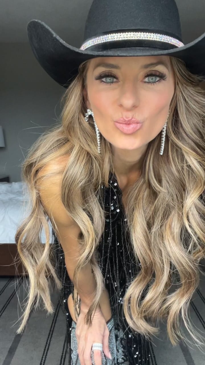 Post 9 by Kimberly Castle on Instagram (video)