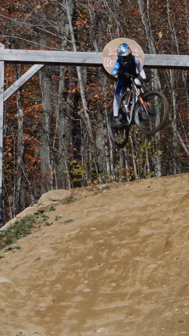 Post 5 by g-race on Instagram (video)