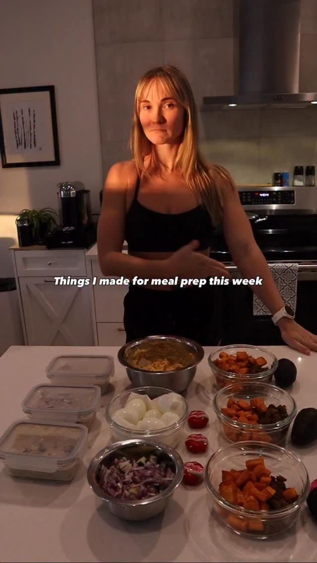 Post 3 by Janelle Hill 🇨🇦 Canadian Online Fitness Coach & Personal Trainer on Instagram (video)