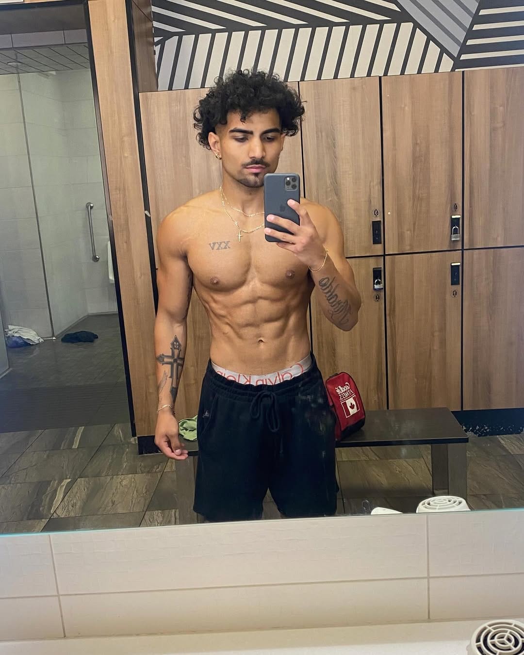 Post 10 by Jacob Miraldo | Fat Loss Coach  🇨🇦 on Instagram (carousel)
