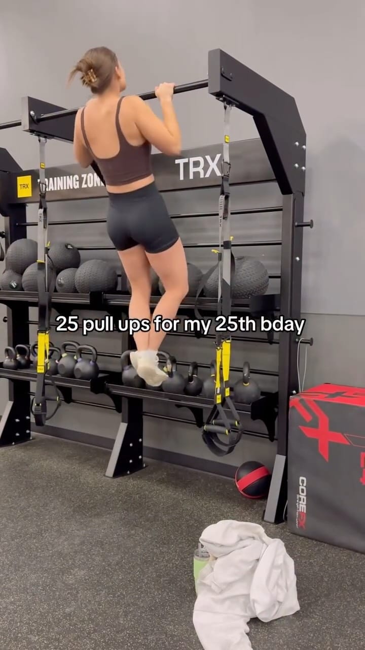 Post 6 by Nia on Instagram (video)