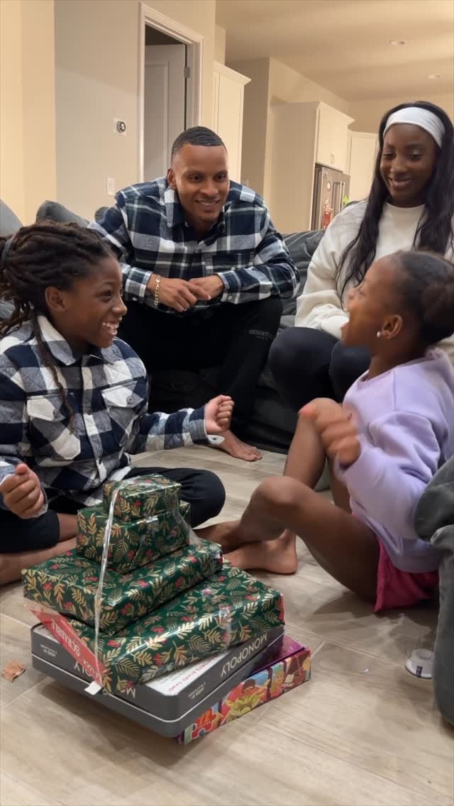 Post 8 by Andre De Grasse on Instagram (video)