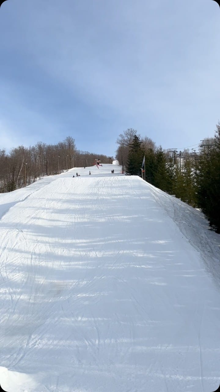 Post 3 by Emile Bergeron on Instagram (video)