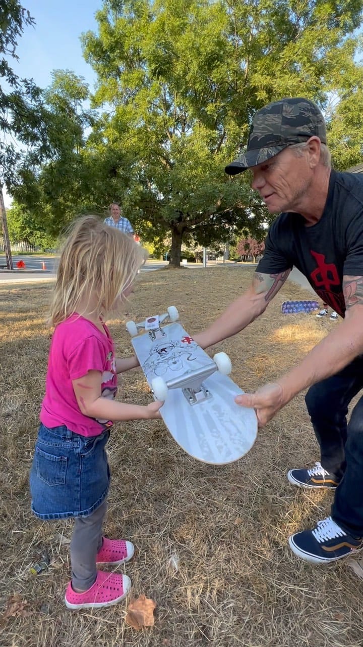 Post 8 by Rob Sluggo Boyce on Instagram (video)