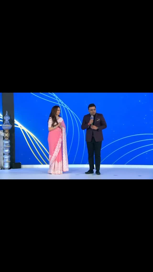 Post 4 by Dr Varun Pradip Dave on Instagram (video)