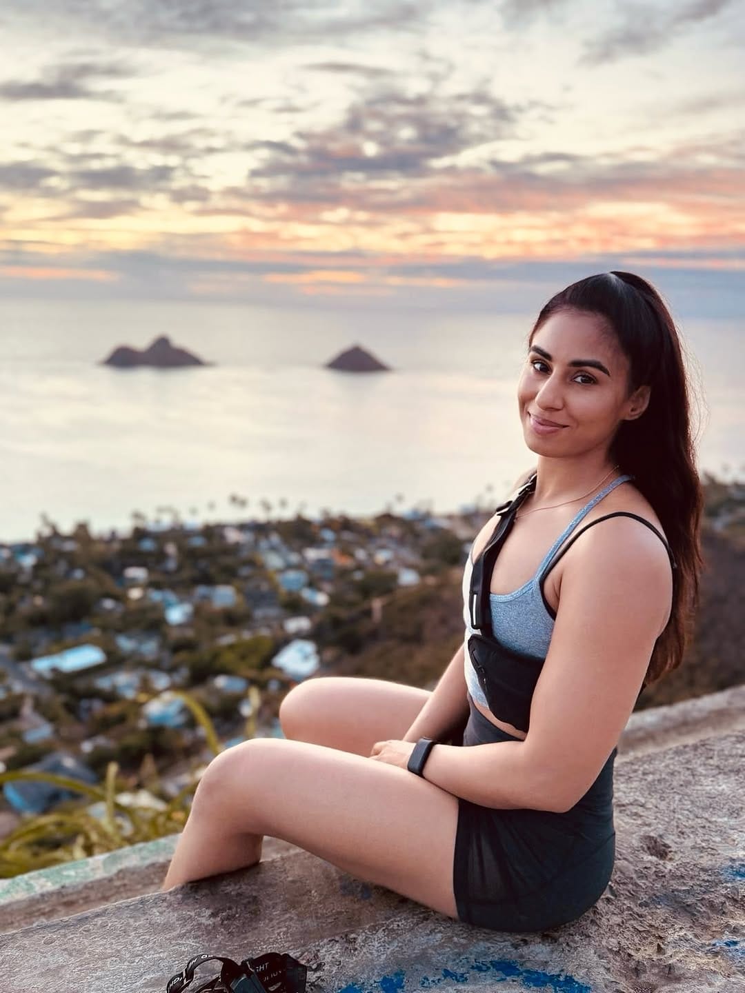 Post 6 by Gursharon Kaur | Women’s Coach and Trainer on Instagram (carousel)